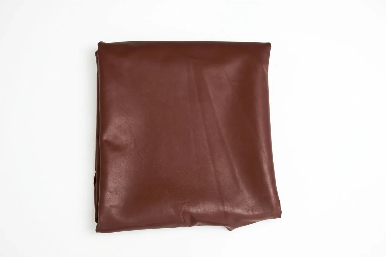 Premium Textures Foulard Grape Shoe Article